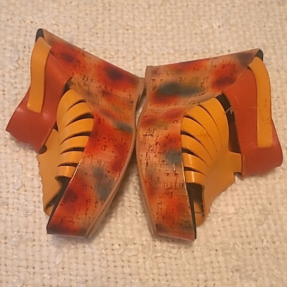 ⭐ $5 ⭐ Y2K Platform Wedge Sandals Size 37 (fits 6 too) - Picture 2 of 10